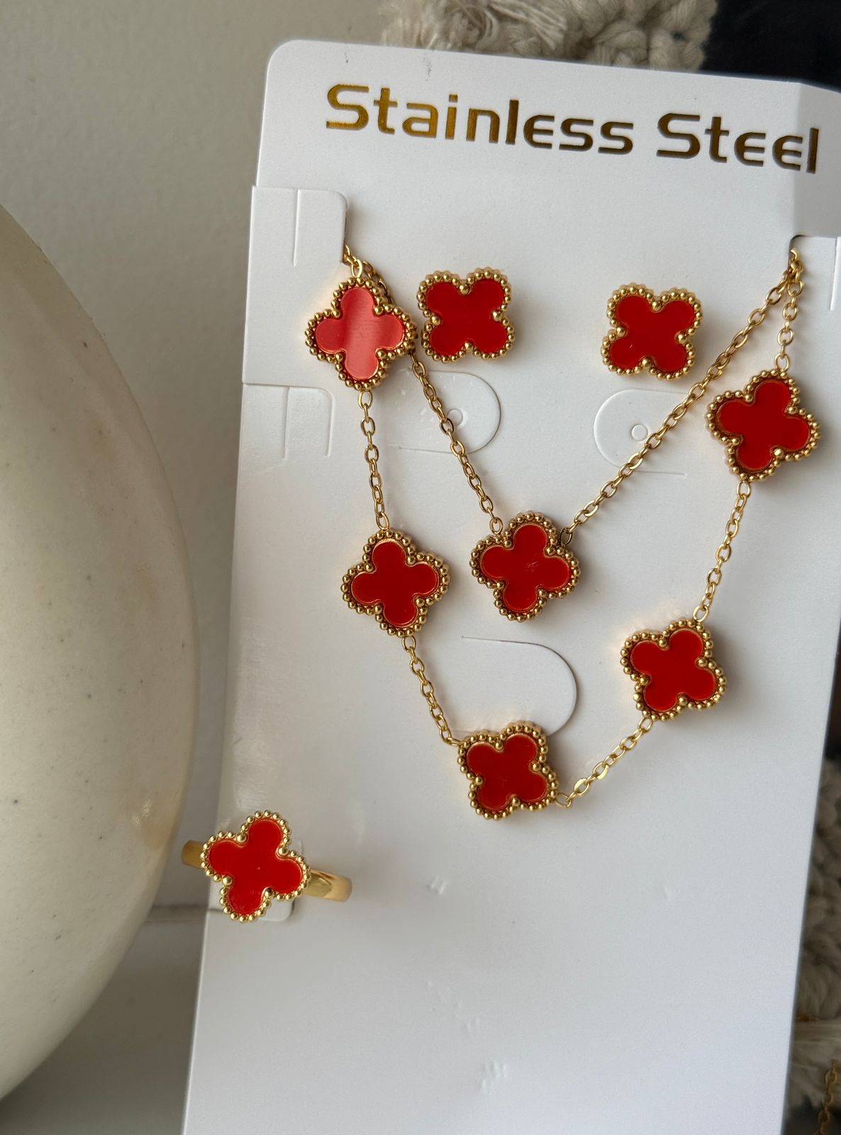 Red clover set